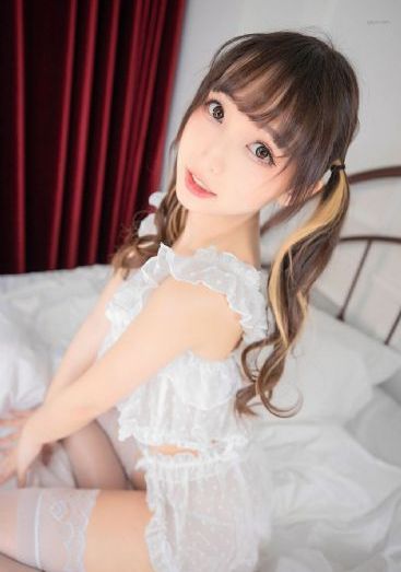 在电影院里挺进h_高清电影完整版