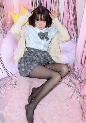 偷窥女教师_超清免费播放