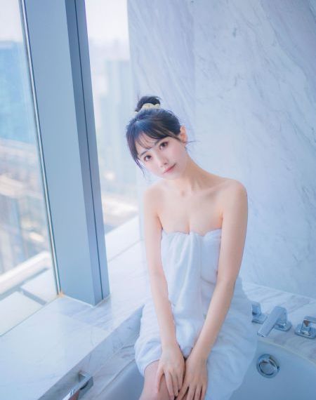 蝴蝶成人世界_高清完整视频