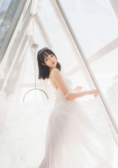 年轻的阿姨完整版_在线观看视频