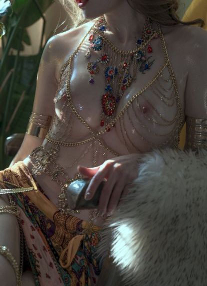 美女网站在线看_BD高清完整电影